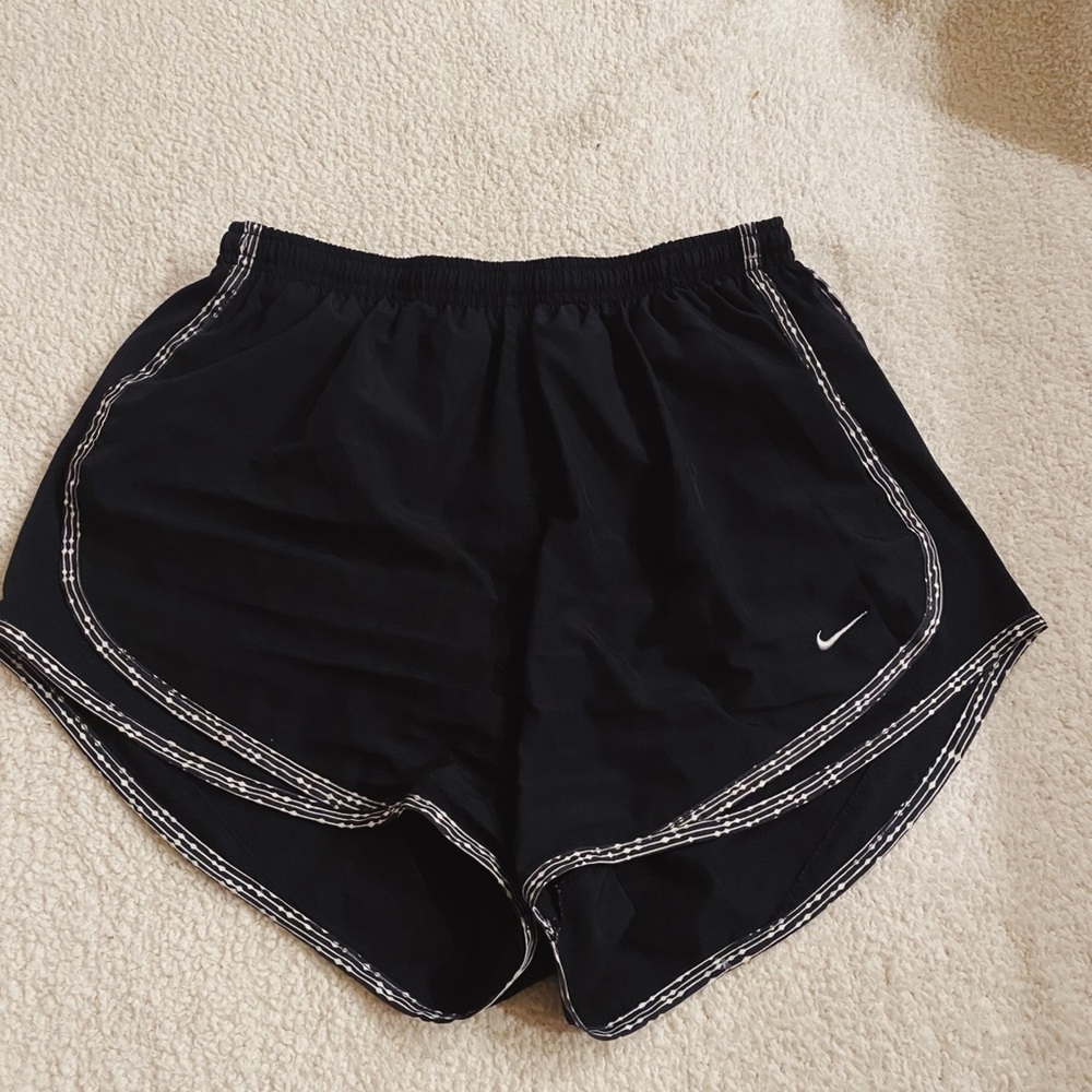 nike shorts medium